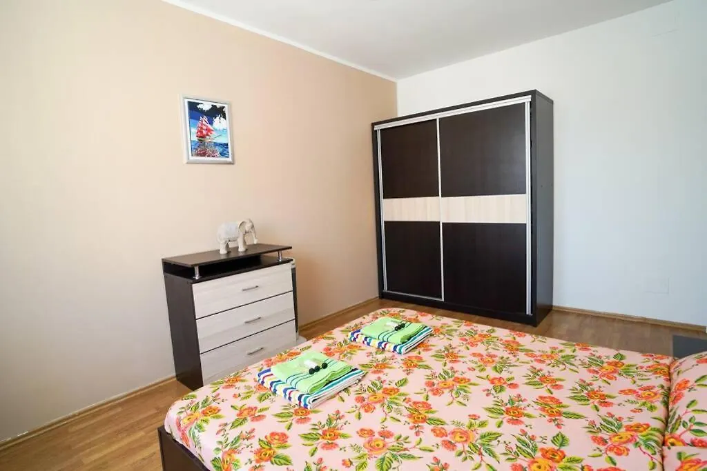 Appartamento Sky Modern 1 Bedroom Apt W Free Parking Bucarest